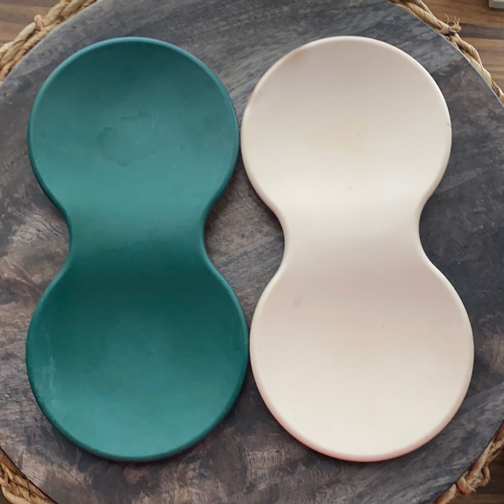 Vintage Tupperware large double spoon rest Green pink bundle of two As Is 90’s